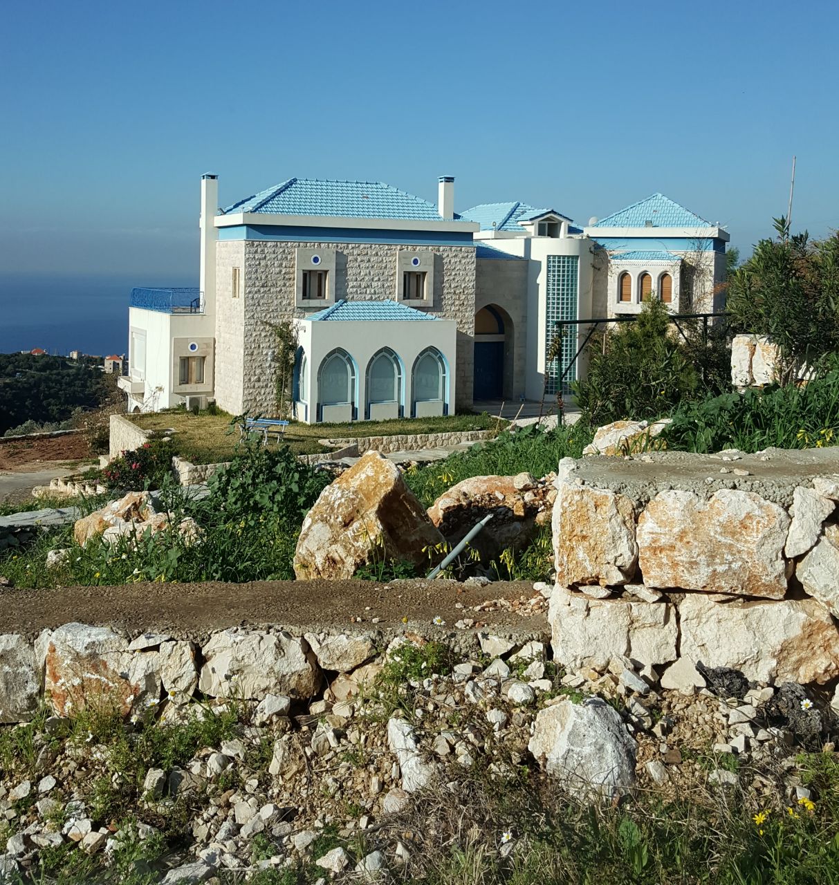 Moujaes & Edde Blue Villa